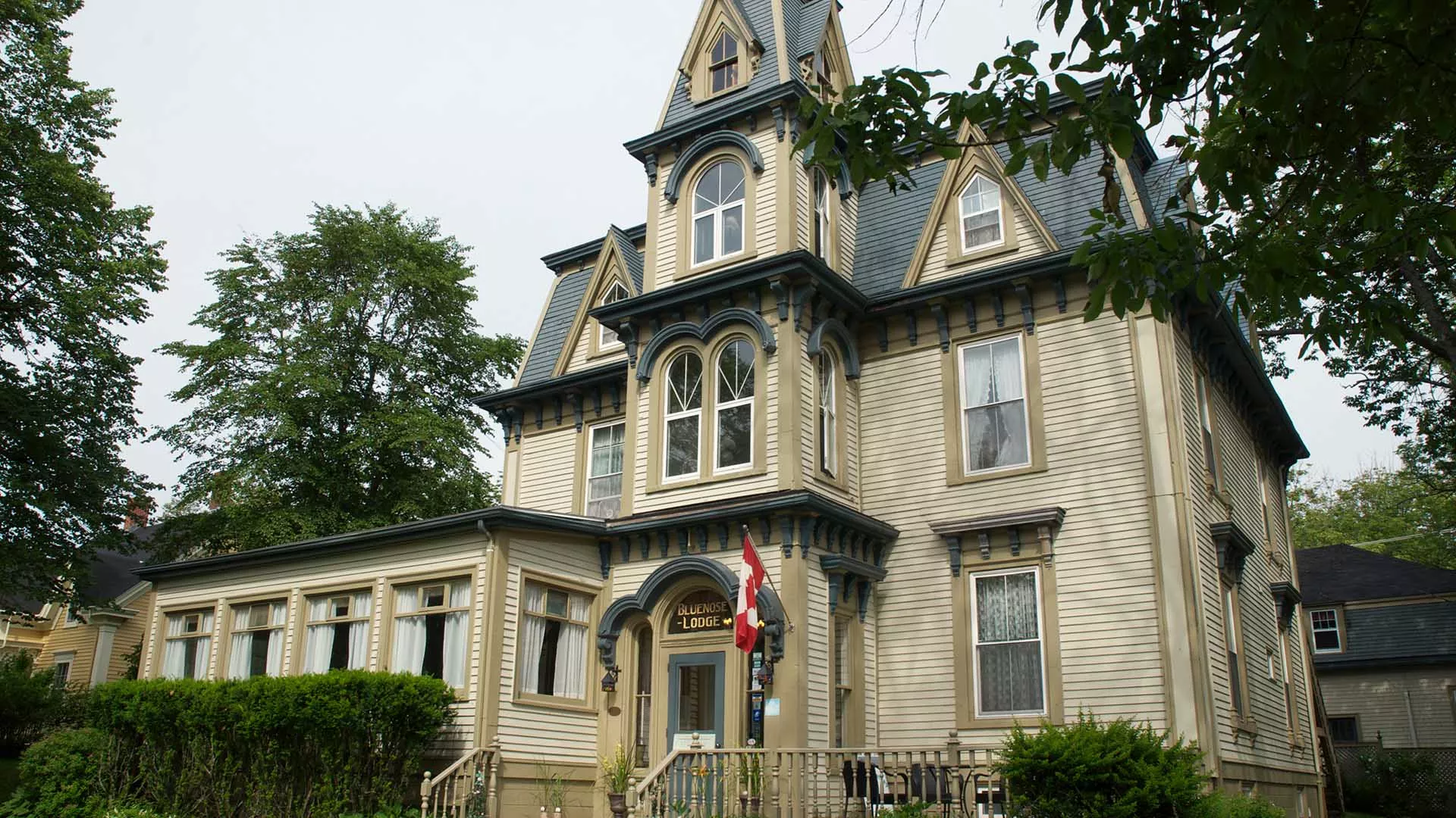 Bluenose Lodge