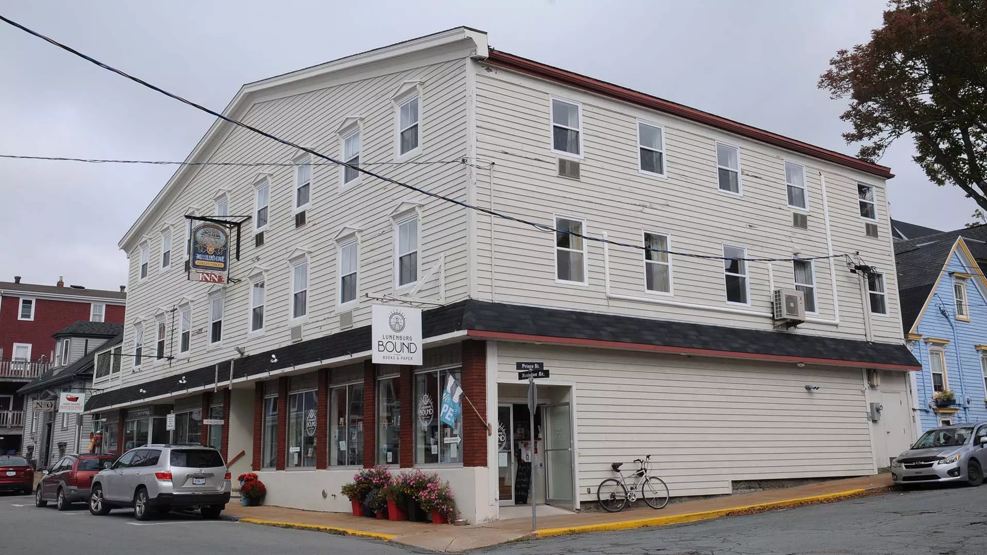 Smuggler’s Cove Inn