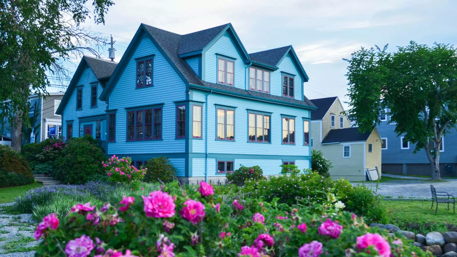 Amos Pewter – Mahone Bay