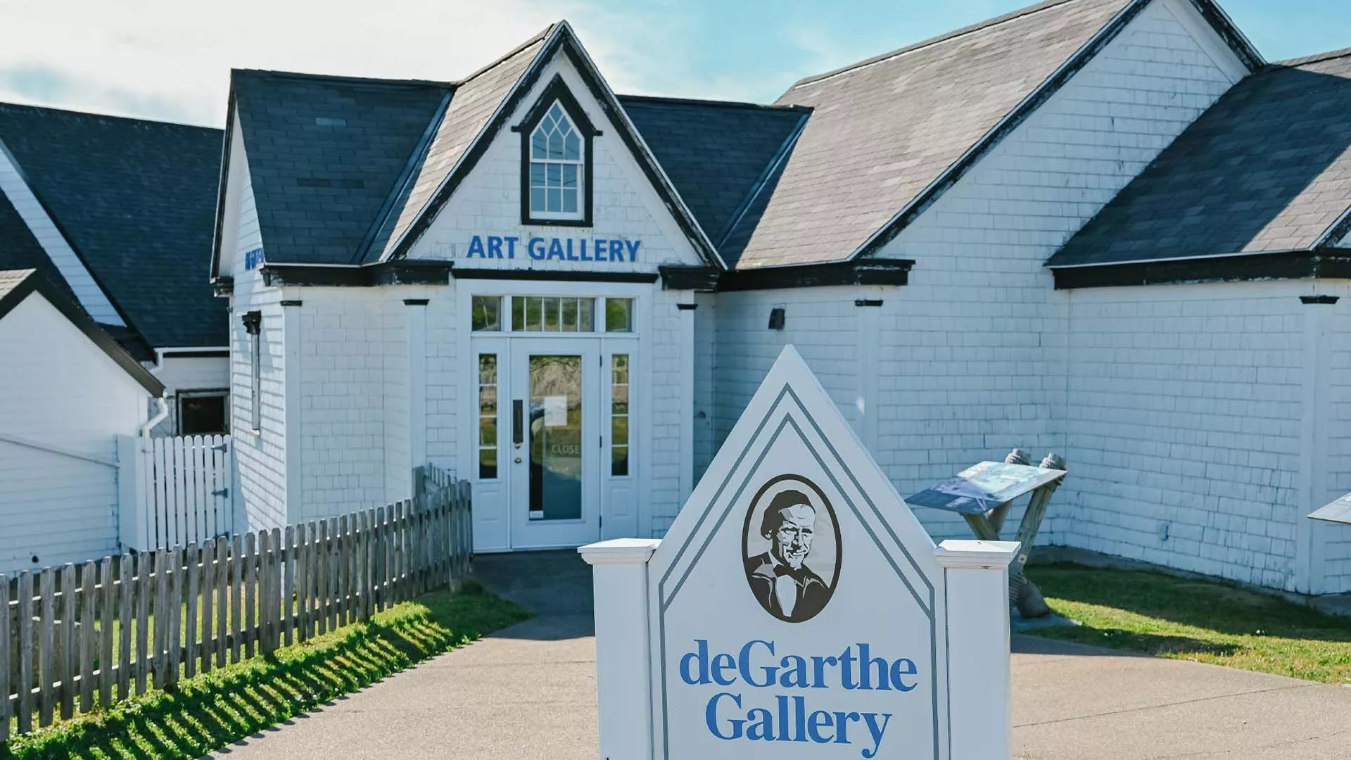 deGarthe Gallery