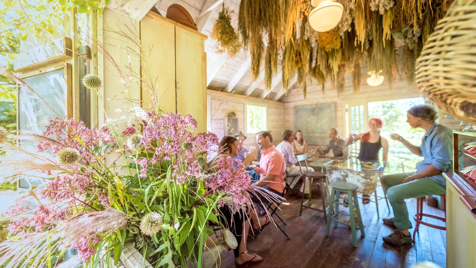 Shops & Galleries to discover throughout the Bay of Fundy & Annapolis Valley region